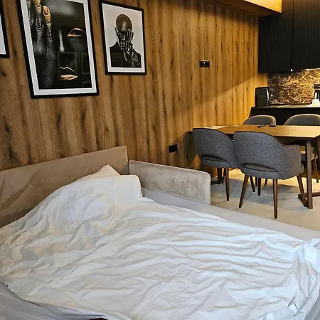 Apartament Woodside -