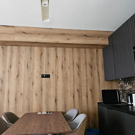 Woodside - Apartament *